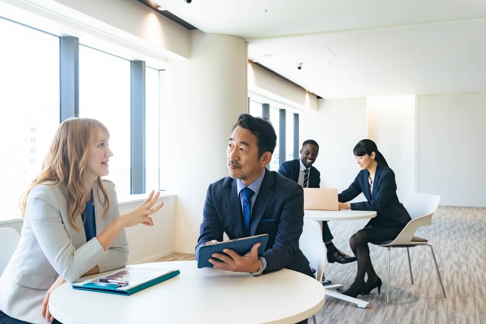 企業の申請取次制度活用とサポート体制